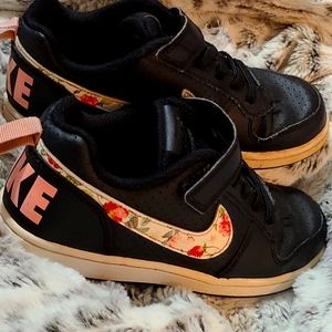 EUC nike court borough lows